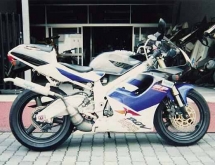 SUZUKI_96-99RGV250gammaSprinter