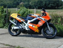 suz-rgv250-88-bikepics-08677