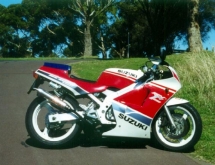 suz-rgv250-90-bikepics-10310