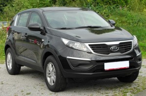Kia_Sportage_III_front_20100805.jpg