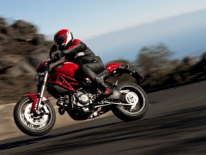 640x480_ducati-monster-1100-evo