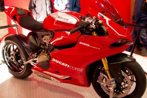Ducati-1199-Panigale-R-2