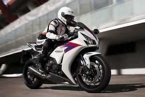 honda_cbr_1000_rr_fireblade_-_01_20120310_1022329642