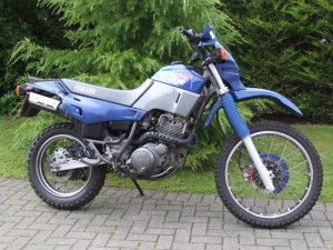 YamahaXT600E9