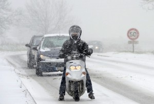 В России хотят запретить езду на мотоцикле зимой